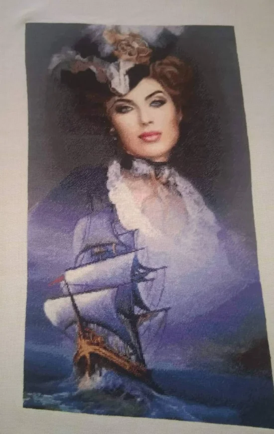 Дамата с кораба