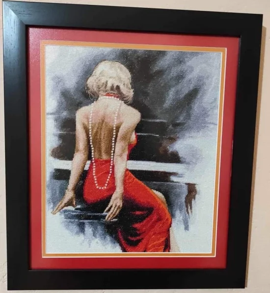 Дамата с перлите