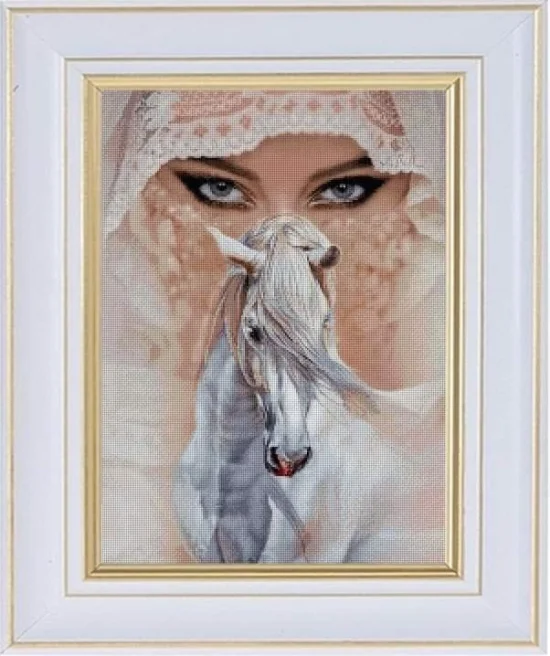 Образи Източен вятър