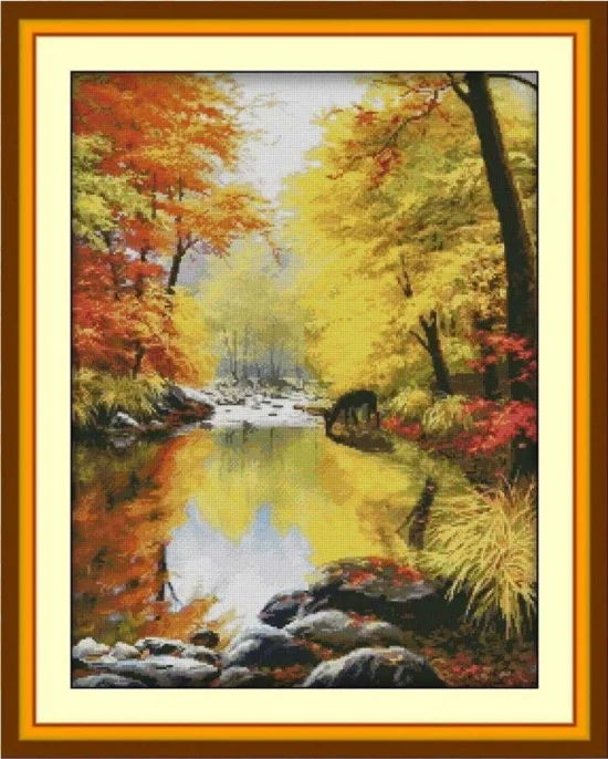 Сезонни пейзажи Красива есен край реката