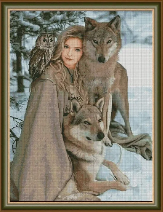 Образи Момичето с вълците и совата