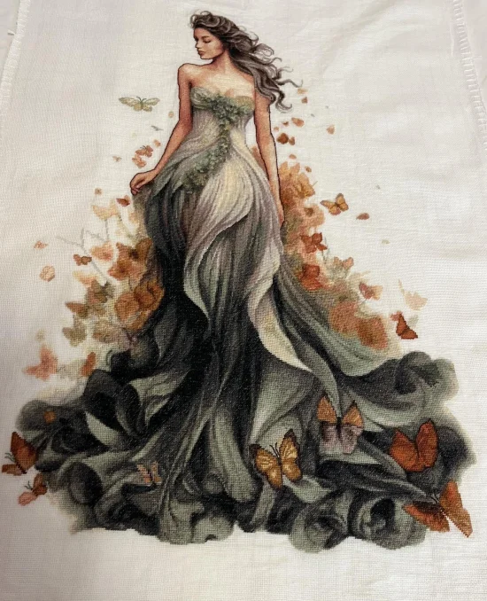 Пеперудено момиче