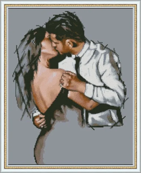 Еротика Страстна целувка